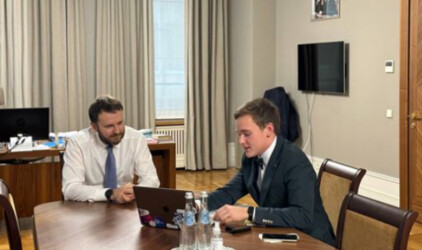 Студент ГУАП представил свой проект помощнику Президента Максиму Орешкину