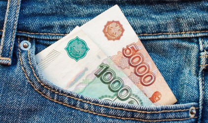 В Санкт-Петербурге около 50% работодателей планируют увеличить сотрудникам зарплаты
