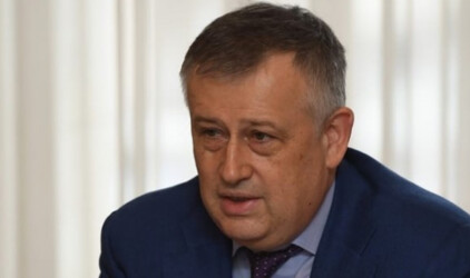 Александр Дрозденко напёк блинов и поздравил жителей Ленобласти с Масленицей