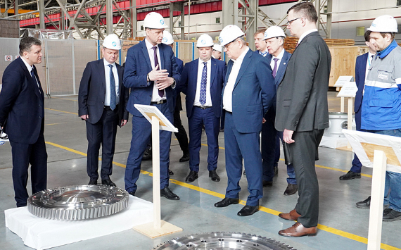 На «Невском заводе» состоялось выездное совещание с участием заместителя председателя правления ПАО «Газпром» Виталия Маркелова