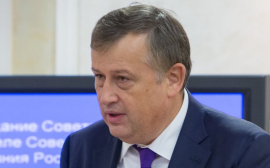 Губернатор Ленинградской области запретил продавать подросткам снюсы