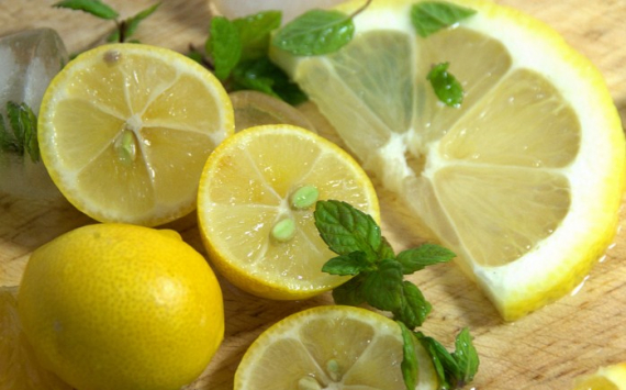 В Санкт-Петербург и Ленобласть ввезли почти 100 тыс. тонн лимонов