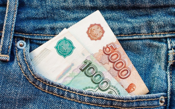 В Санкт-Петербурге рост зарплаты в пять раз опередил инфляцию