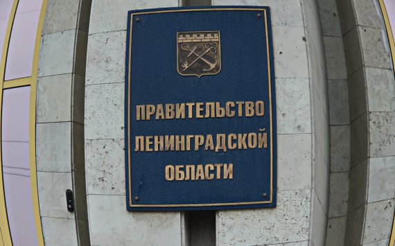 Правительство Ленобласти потратит на гардеробщиков 1 млн рублей